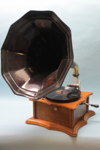 Grammophon116 008